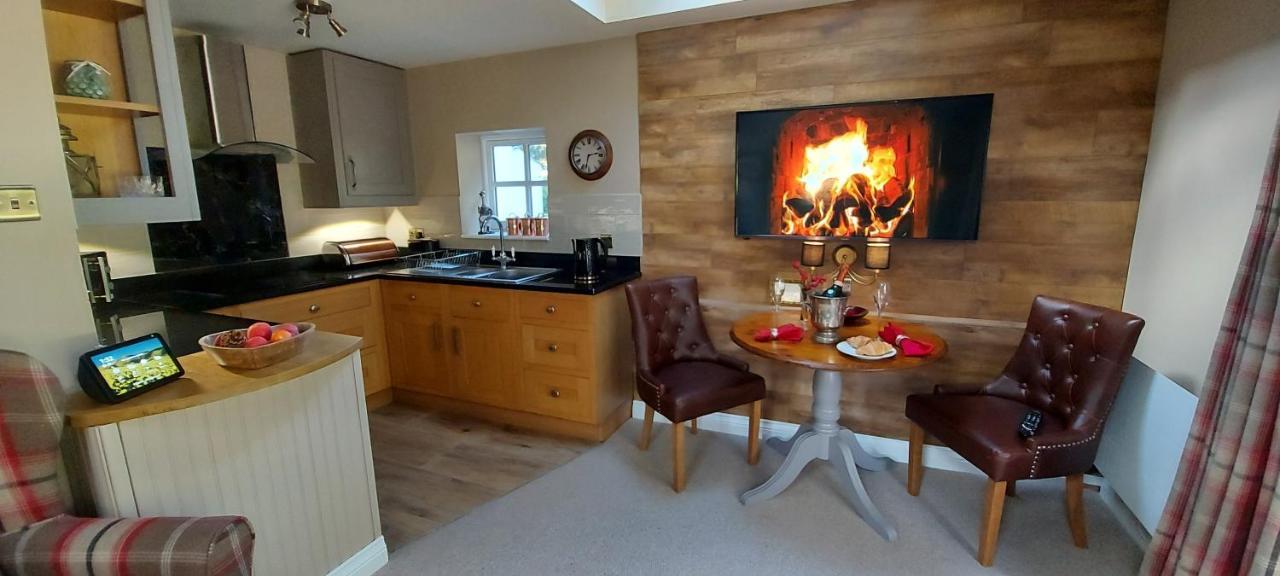 Glyn Isa Country House B&B And Self Catering Apartments Conwy Exterior photo