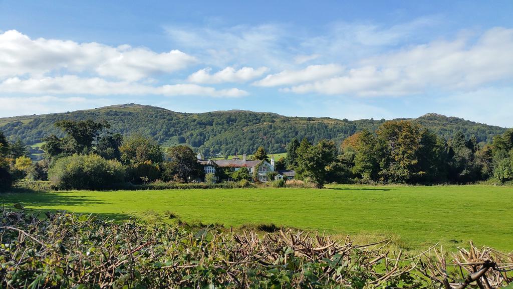 Glyn Isa Country House B&B And Self Catering Apartments Conwy Exterior photo